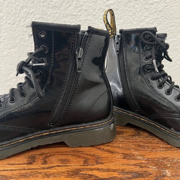 Dr. Martens Junior 1460 Patent Leather Boots Size 3 - Picture 6 of 10